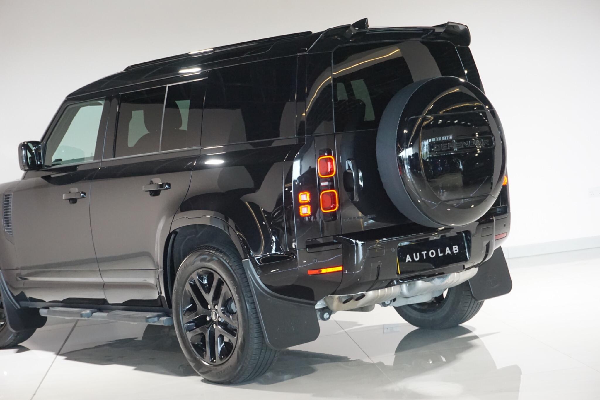 Land Rover Defender 110 3.0 D250 MHEV S Hard Top SUV 5dr Diesel Auto 4WD MWB Euro 6 (s/s) (250 ps)